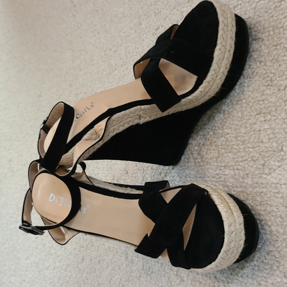 Black velvet espadrille platform